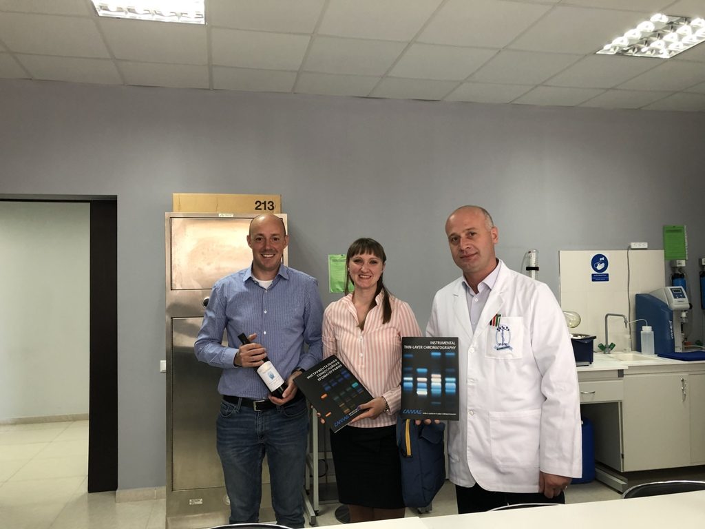 Kateryna Khokhlova from the National University of Pharmacy, Kharkiv, Ukraine has participated in the seminar “Instruments and Application Fields of Modern High-Performance Thin-Layer Chromatography”