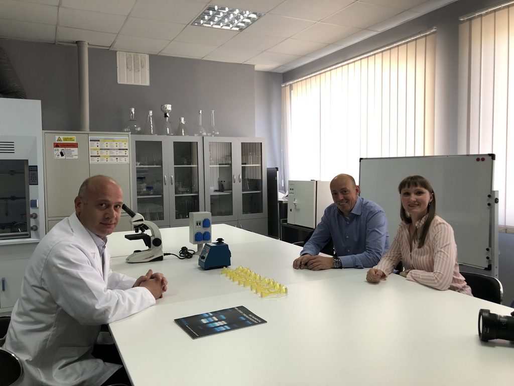 Kateryna Khokhlova from the National University of Pharmacy, Kharkiv, Ukraine has participated in the seminar “Instruments and Application Fields of Modern High-Performance Thin-Layer Chromatography”